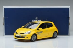 Renault Clio RS Mk3 F1 Team Norev 1:18 185236 Metal - imagem 7 de 7
