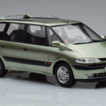 Renault Espace 3 Verde Otto 1:18 - image 4 of 6