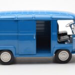 Renault Estafette Saviem Azul Norev 1:18 - image 5 of 11