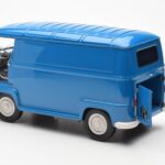 Renault Estafette Saviem Azul Norev 1:18 - image 7 of 11