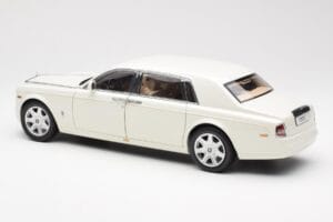 Rolls-Royce Phantom VII EWB English Branco Kyosho 1:18 08841EW2 Metal - imagem 7 de 8