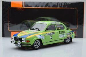 Saab 96 V4 #2 S. Blomqvist / H. Sylvan Rally Sweden 1976 IXO 1:18 18RMC085B Metal - imagem 6 de 6