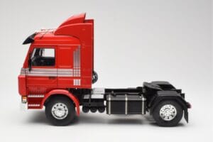 Scania 143M 470 Topline Vermelho MCG 1:18 MCG18142 Metal - imagem 4 de 8