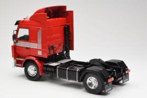 Scania 143M 470 Topline Vermelho MCG 1:18 MCG18142 Metal - imagem 7 de 8
