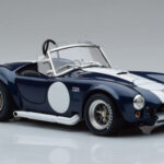 Shelby Cobra 427 S/C Azul Escuro Kyosho 1:18 - image 5 of 9