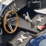 Shelby Cobra 427 S/C Azul Escuro Kyosho 1:18 - image 7 of 9