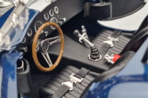 Shelby Cobra 427 S/C Azul Escuro Kyosho 1:18 08048DBL Metal - imagem 7 de 9