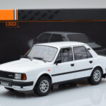 Skoda 130 L Branco IXO 1:18 - image 6 of 6