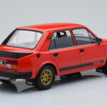Skoda 130 LR Vermelho IXO 1:18 - image 2 of 6