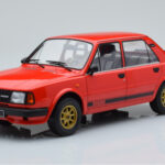 Skoda 130 LR Vermelho IXO 1:18