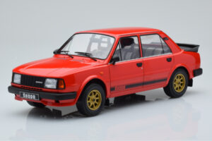 Skoda 130 LR Vermelho IXO 1:18