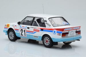 Skoda 130 LR #21 L. Krecek / B. Motl Rally Acropolis 1986 IXO 1:18 18RMC157A Metal - imagem 4 de 6