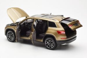 Skoda Kodiaq Dourado FAW 1:18 ZSX000001GOL Metal - imagem 5 de 8