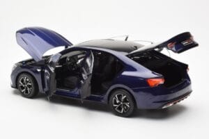 Skoda Octavia Pro Azul FAW 1:18 ZMR000006BLA Metal - imagem 5 de 8