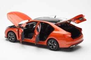 Skoda Octavia Pro Laranja FAW 1:18 ZMR000006ORA Metal - imagem 5 de 8