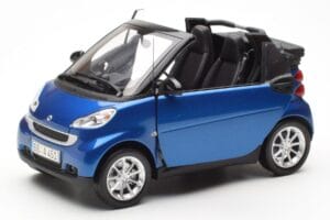 Smart Fortwo 451 Cabrio Azul & Preto Minichamps 1:18 150036330 Metal - imagem 2 de 8