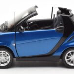 Smart Fortwo 451 Cabrio Azul & Preto Minichamps 1:18 - image 4 of 8