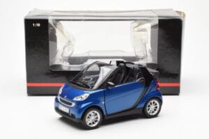 Smart Fortwo 451 Cabrio Azul & Preto Minichamps 1:18 150036330 Metal - imagem 8 de 8