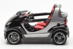 Smart Fortwo Crossblade Cabriolet Prateado Preto Kyosho 1:18 13440 Metal - imagem 3 de 6