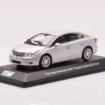 Toyota Avensis T270 Prateado Minichamps 1:43 - image 2 of 4