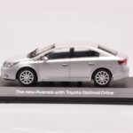 Toyota Avensis T270 Prateado Minichamps 1:43