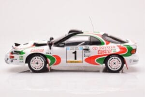 Toyota Celica Turbo 4WD ST185 #1 J. Kankkunen / J. Piironen Safari Rally 1993 IXO 1:18 18RMC150A Metal - imagem 3 de 6
