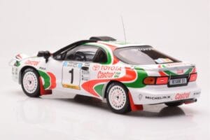 Toyota Celica Turbo 4WD ST185 #1 J. Kankkunen / J. Piironen Safari Rally 1993 IXO 1:18 18RMC150A Metal - imagem 5 de 6