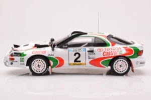 Toyota Celica Turbo 4WD ST185 #2 M. Alén / I. Kivimäki Safari Rally 1993 IXO 1:18 18RMC150B Metal - imagem 3 de 6