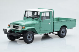Toyota Land Cruiser 40 4x4 Pickup Verde Kyosho 1:18