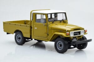 Toyota Land Cruiser 40 4x4 Pickup Azeitona Kyosho 1:18 08958K Metal - imagem 6 de 8