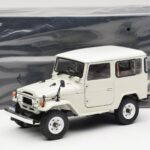 Toyota Land Cruiser FJ40 Van Branco Kyosho 1:18 08971W - image 8 of 8