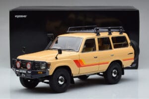 Toyota Land Cruiser 60 Bege Com Peças Opcionais Kyosho 1:18 08956XBE Metal - imagem 12 de 12