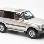 Toyota Land Cruiser HDJ80 Bege Metálico Otto 1:18 OT438 - image 4 of 6