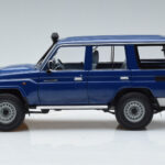 Toyota Land Cruiser J76 Azul Almost Real 1:18 - image 4 of 7