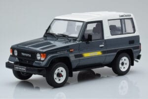 Toyota Land Cruiser LJ73 Cinzento Otto 1:18 OT437