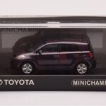 Toyota Urban Cruiser Roxo Metálico Minichamps 1:43 403166963 - image 4 of 4