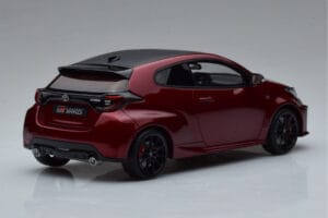 Toyota GR Yaris Vermelho Otto 1:18 OT1003 Resina - imagem 2 de 6