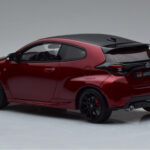 Toyota GR Yaris Vermelho Otto 1:18 - image 5 of 6