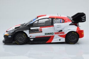 Toyota GR Yaris Rally1 #1 S. Ogier / B. Veillas Rally Monte Carlo 2022 IXO 1:18 18RMC151B Metal - imagem 3 de 6