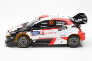 Toyota GR Yaris Rally1 #33 E. Evans / S. Martin Rally Finland 2023 IXO 1:18 18RMC174A Metal - imagem 3 de 6