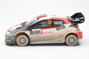 Toyota GR Yaris Rally1 #69 K. Rovanpera / J. Halttunen Safari Rally Kenya 2023 Dirty Version IXO 1:18 18RMC173B Metal - imagem 3 de 6
