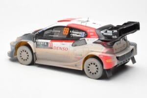 Toyota GR Yaris Rally1 #69 K. Rovanpera / J. Halttunen Safari Rally Kenya 2023 Dirty Version IXO 1:18 18RMC173B Metal - imagem 5 de 6