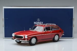 Volvo 1800 ES Vermelho Norev 1:18 188723 Metal - imagem 7 de 7