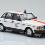 Volvo 240 GL Polícia Bélgica Minichamps 1:18 - image 4 of 6