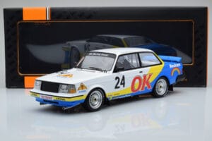 Volvo 240 Turbo Beckers #24 P.G. Andersson Nurburgring 1985 IXO 1:18 18RMC105A Metal - imagem 6 de 6