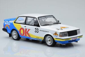 Volvo 240 Turbo Beckers #33 Andersson / Petersson / Linder ETCC Zolder 1985 IXO 1:18 18RMC105B Metal - imagem 4 de 6