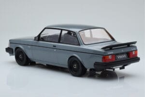Volvo 240 Turbo Cinzento IXO 1:18 18CMC089 Metal - imagem 5 de 6