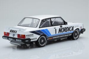 Volvo 240 Turbo Nordica #1 J. Cecotto / A. Olafsson ETCC Brno 1986 IXO 1:18 18RMC087 Metal - imagem 2 de 6