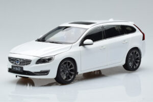 Volvo V60 D3 Crystal Branco FAW 1:18