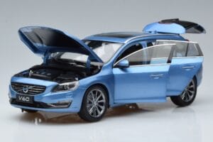 Volvo V60 D3 Power Azul FAW 1:18 9430839 Metal - imagem 2 de 7